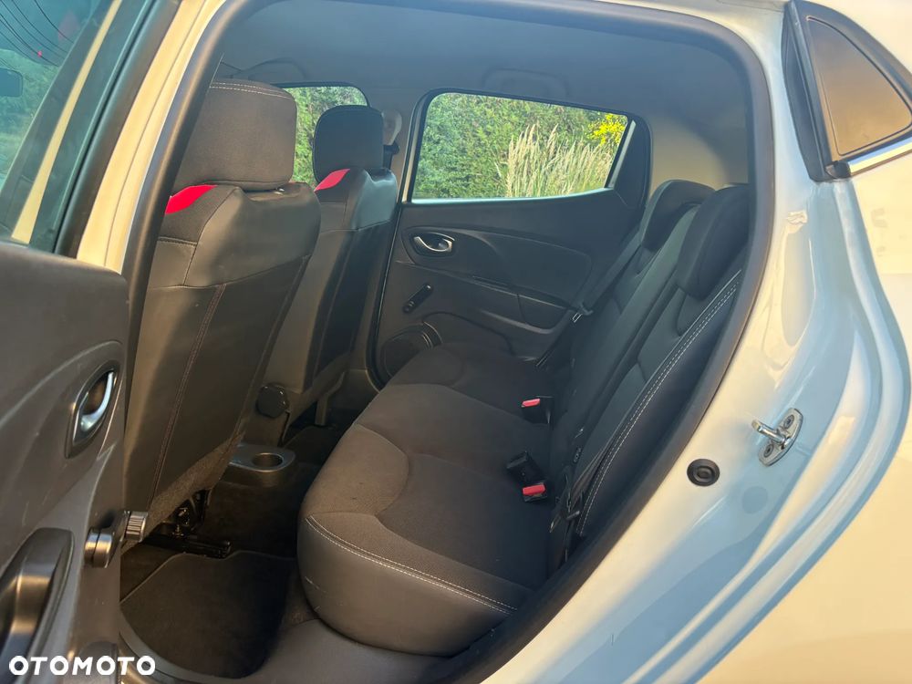 Renault Clio - 18