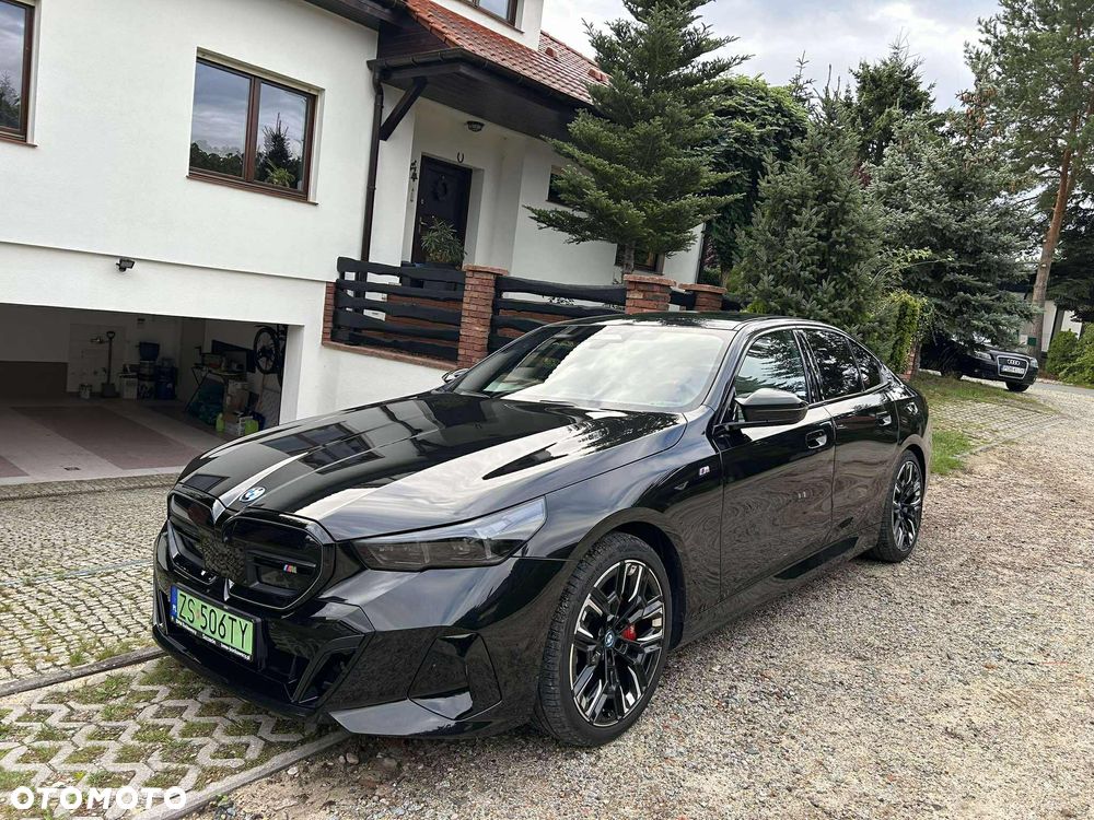 BMW i5 - 3
