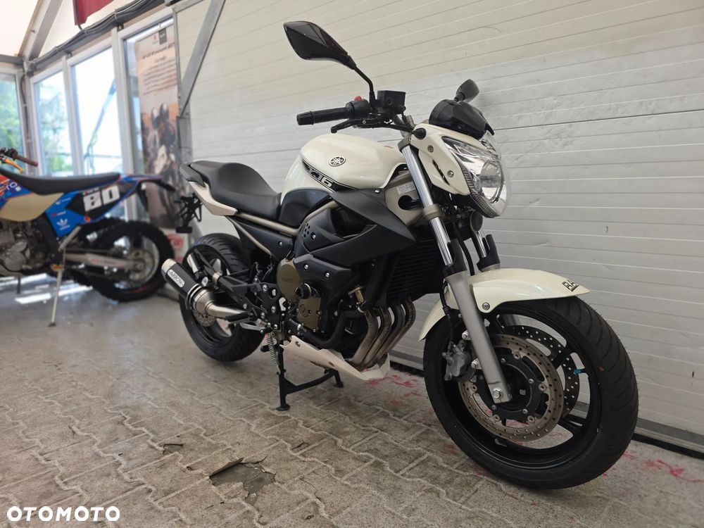 Yamaha XJ - 6
