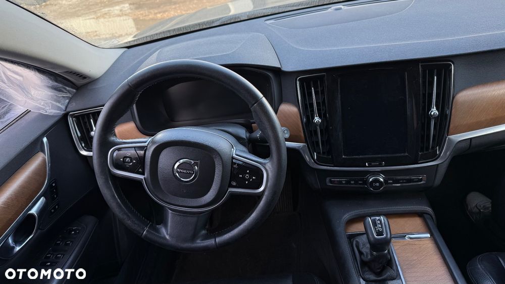 Volvo V90 D4 AWD Momentum - 15