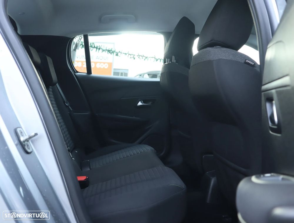 Peugeot 208 1.2 PureTech Active - 20