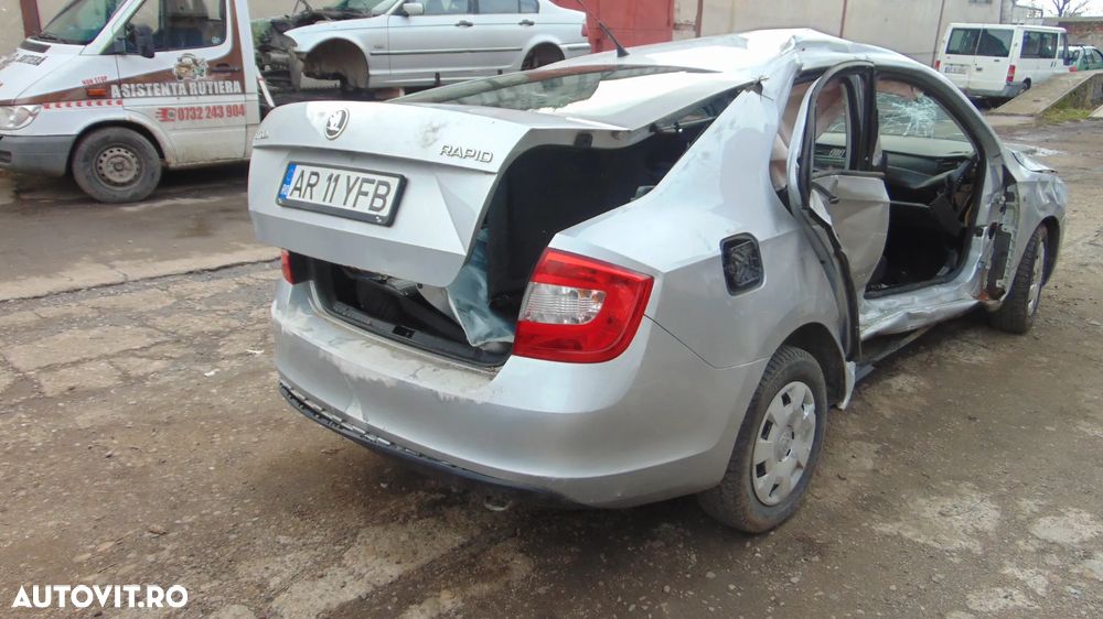 Capota fata Skoda Rapid an 2012-2019 culoarea argintiu - 8