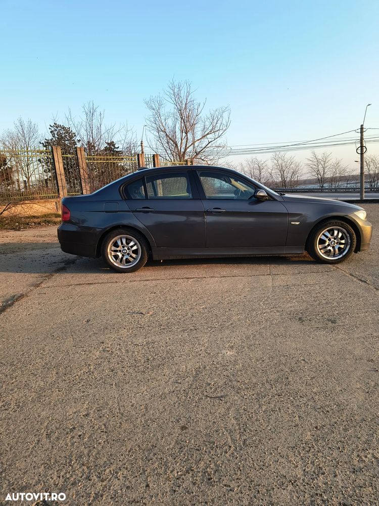 BMW Seria 3 320td compact - 7