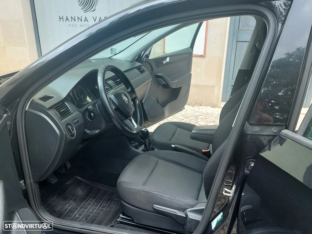 Skoda Rapid 1.6 TDI Active - 8
