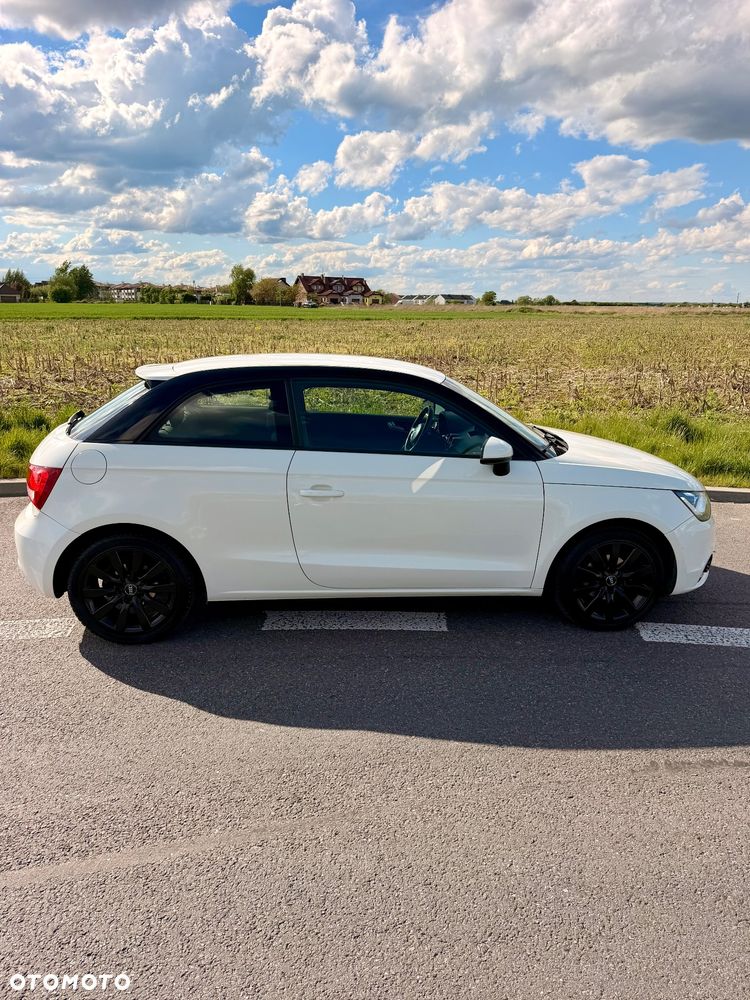 Audi A1 3-drzwiowe 1.6 TDI S line edition - 4