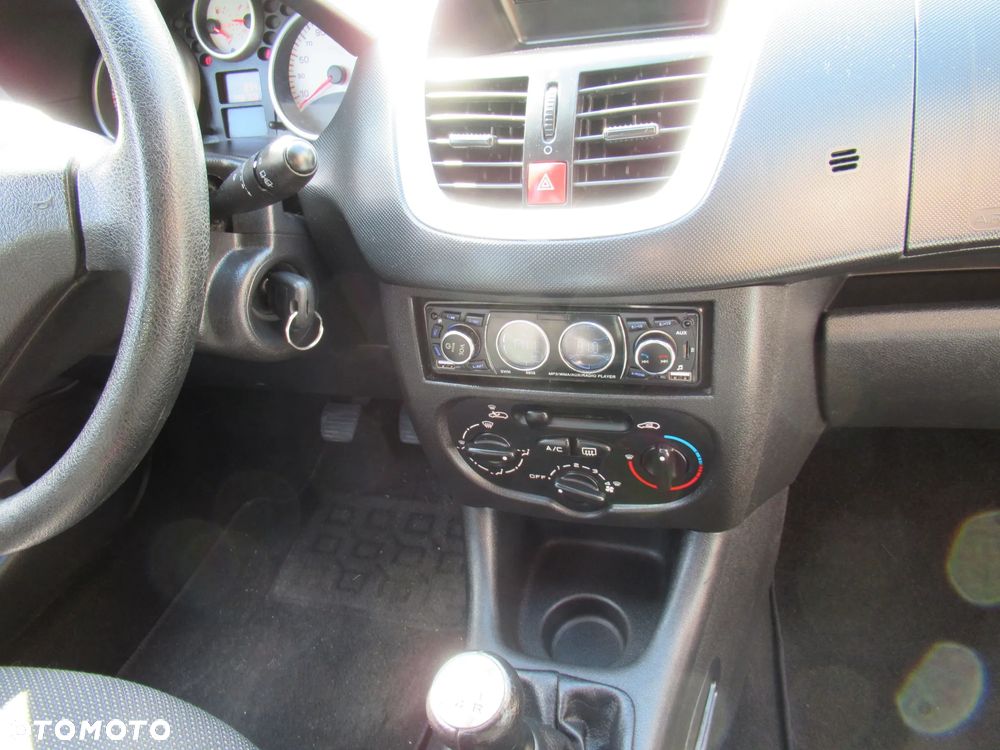 Peugeot 206 plus 60 - 25