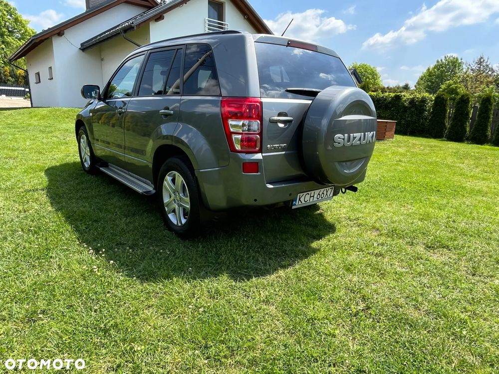 Suzuki Grand Vitara 2.0 De luxe - 3