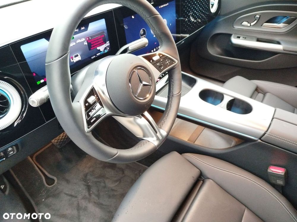 Mercedes-Benz CLA - 11