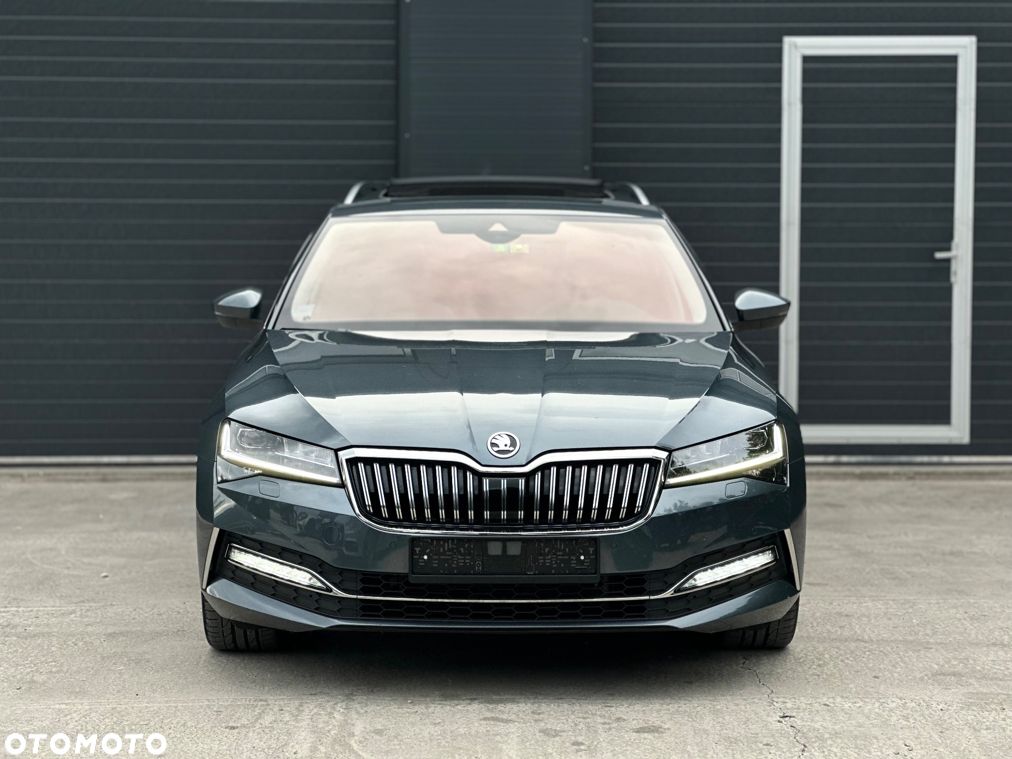Skoda Superb 2.0 TSI L&K DSG - 13