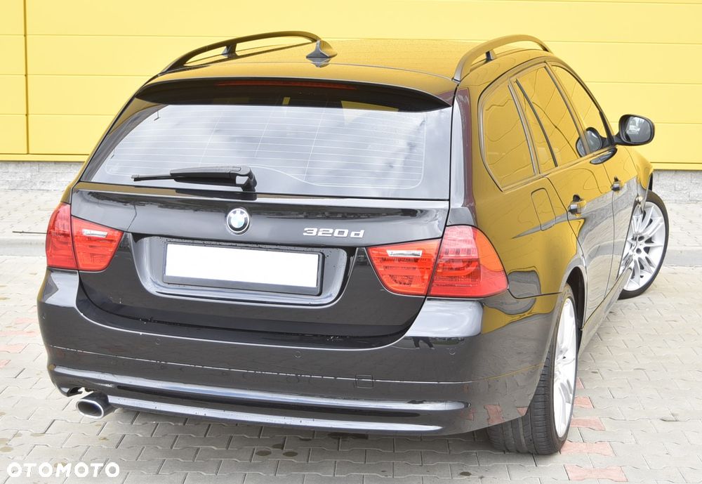 BMW Seria 3 320d DPF - 12