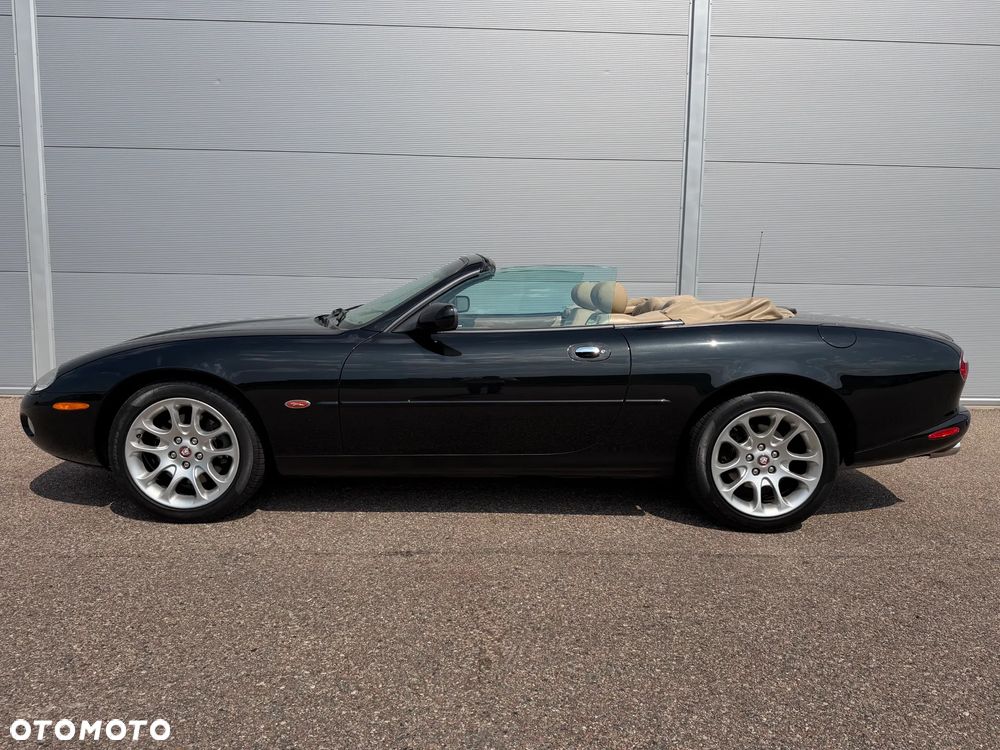 Jaguar XK8 4.0 - 16