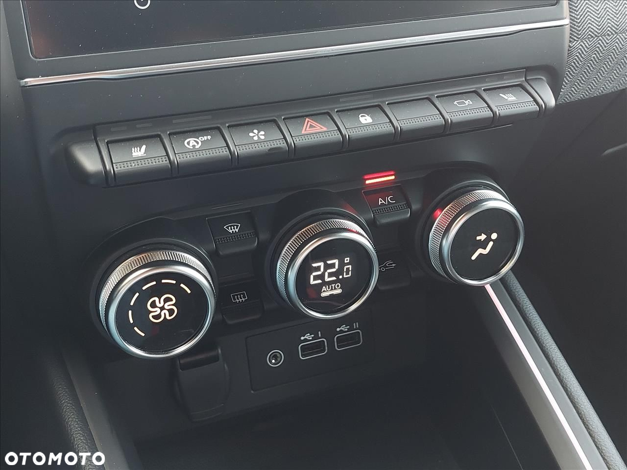 Renault Clio - 17
