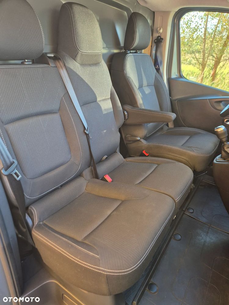 Renault Trafic - 23