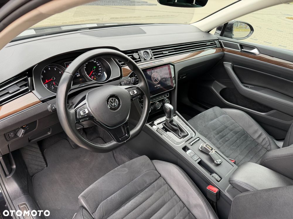 Volkswagen Passat 2.0 TSI (BlueMotion Technology) 4Motion DSG Highline - 20