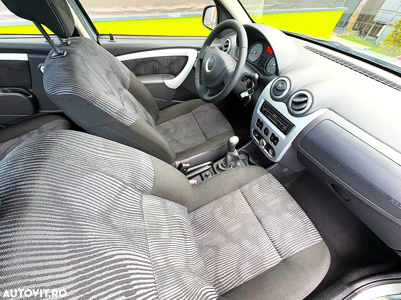 Dacia Sandero - 12
