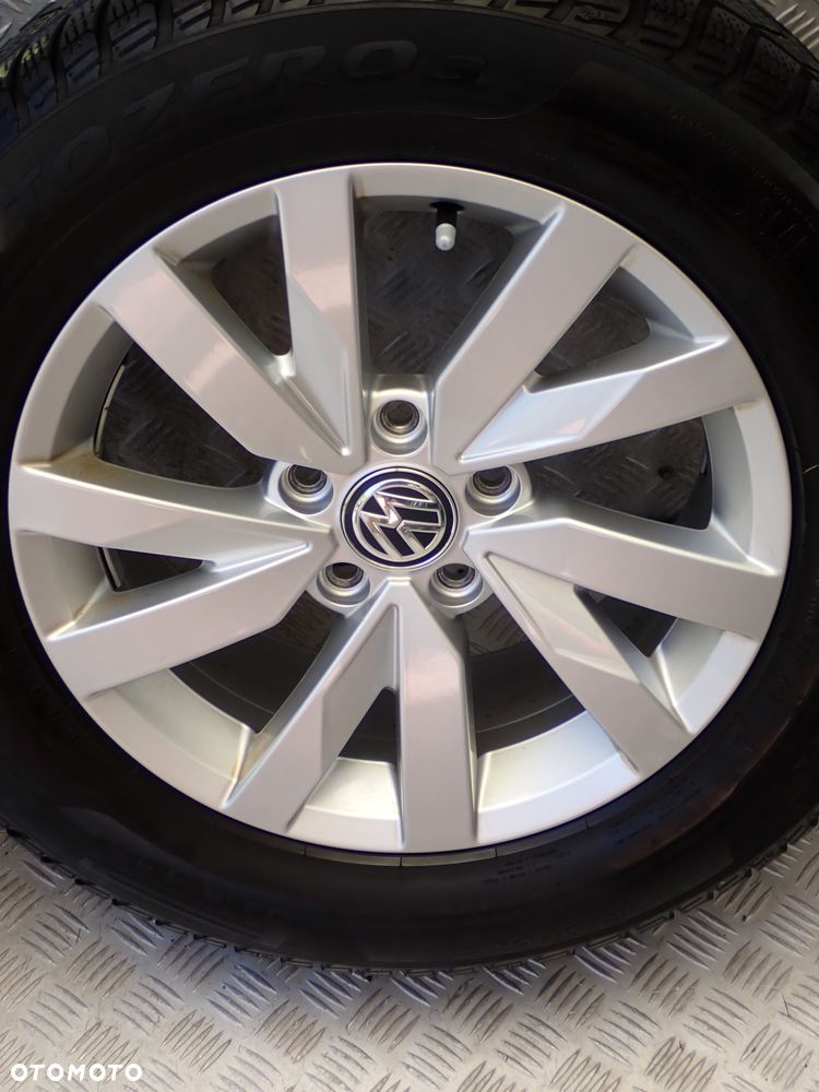 KOŁA FELGI ALUMINIOWE VW PASSAT B8  6,5JX16  ET 41 5X112  3G0601025BJ  Z OPONAMI ZIMA PIRELLI 215/60/16 - 7
