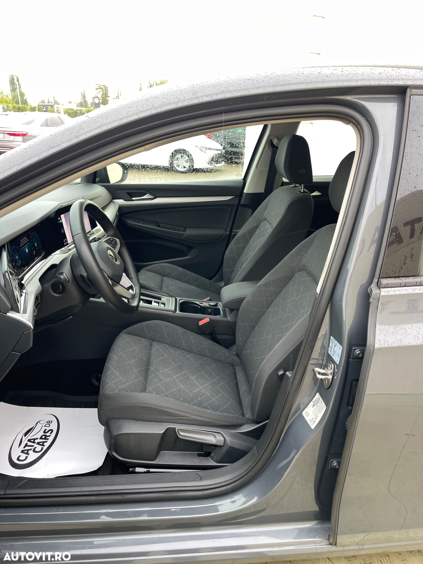 Volkswagen Golf 1.5 eTSI ACT DSG MHEV Life - 29