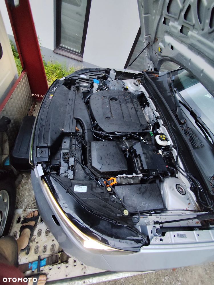 Volvo XC 40 B4 B DKG Plus Bright - 29