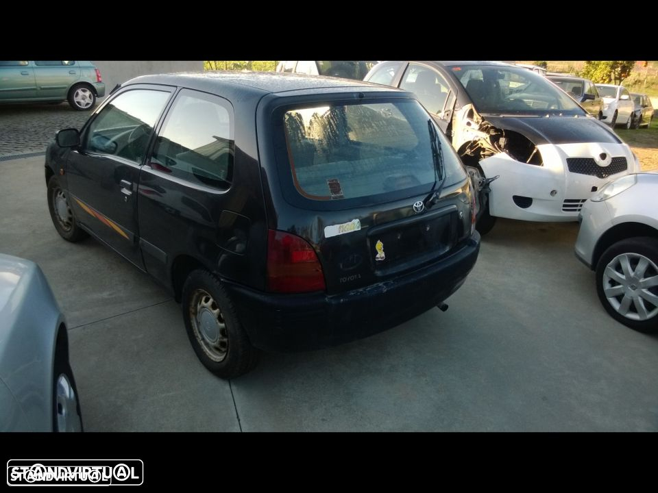 Toyota Starlet 98 para peças - 2