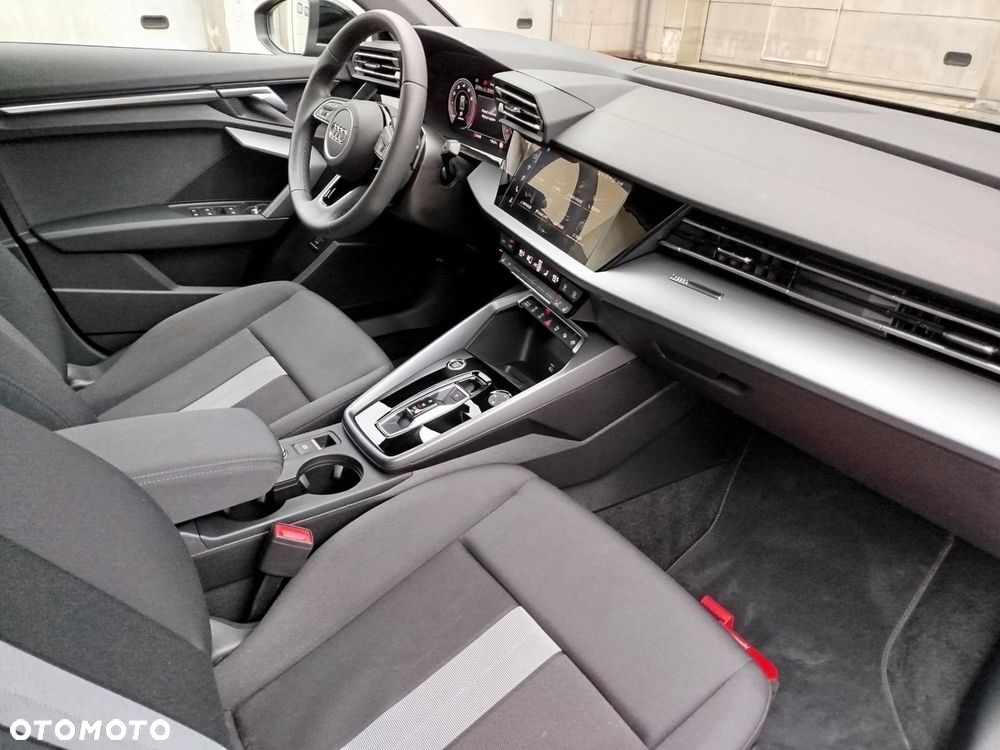 Audi A3 Limousine 35 TFSI mHEV Advanced S tronic - 8