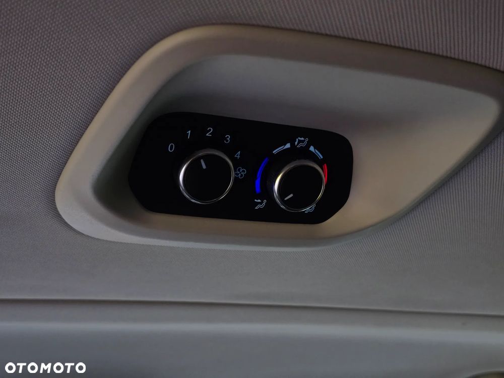 Ford Tourneo Custom 2.0 EcoBlue L2 Titanium X SelectShift - 31