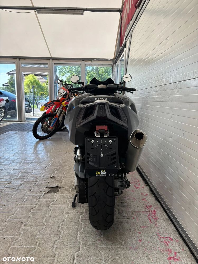 Kymco AK 550 - 32