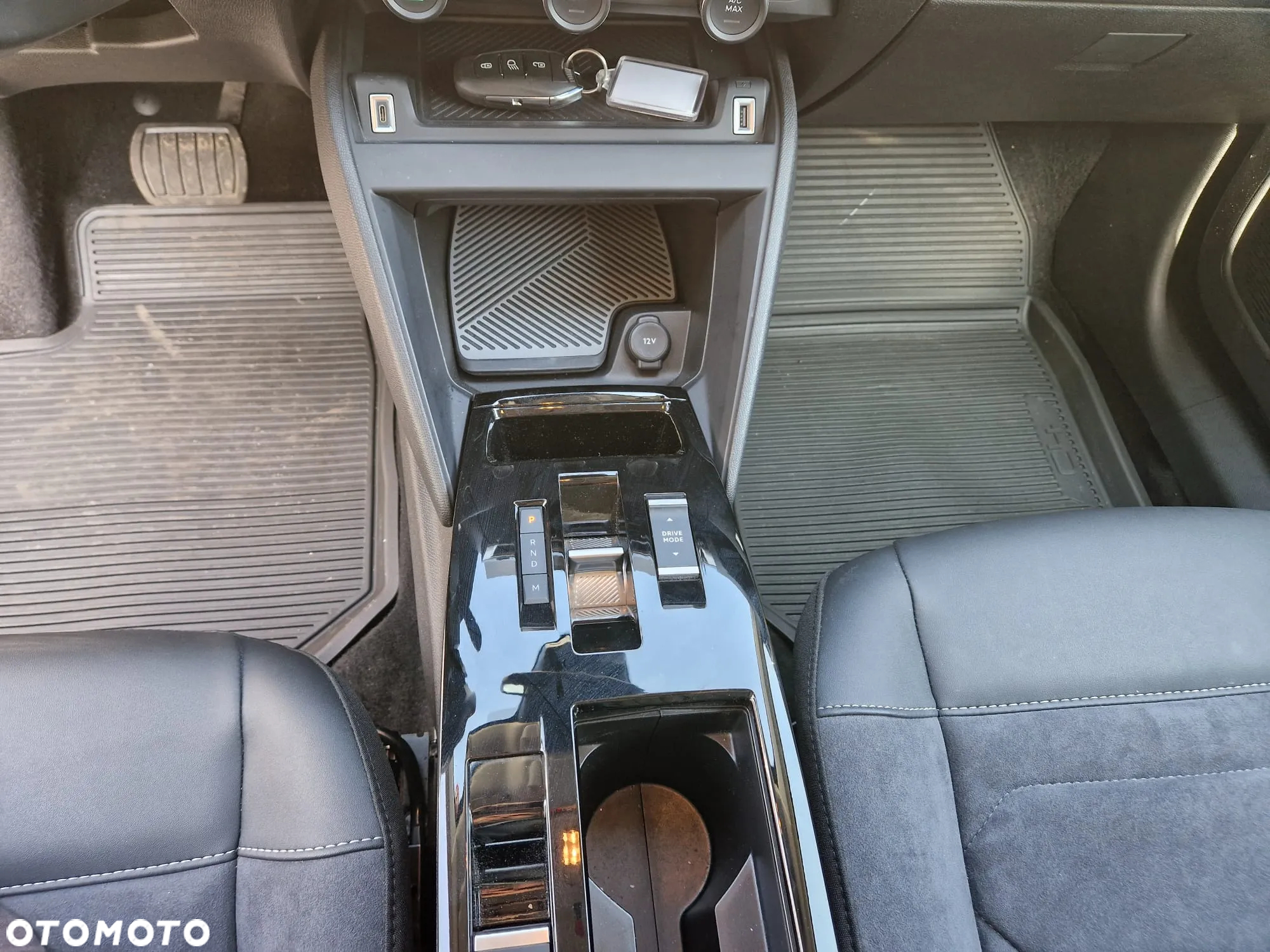 Citroën C4X 1.2 PureTech Max S&S EAT8 - 16
