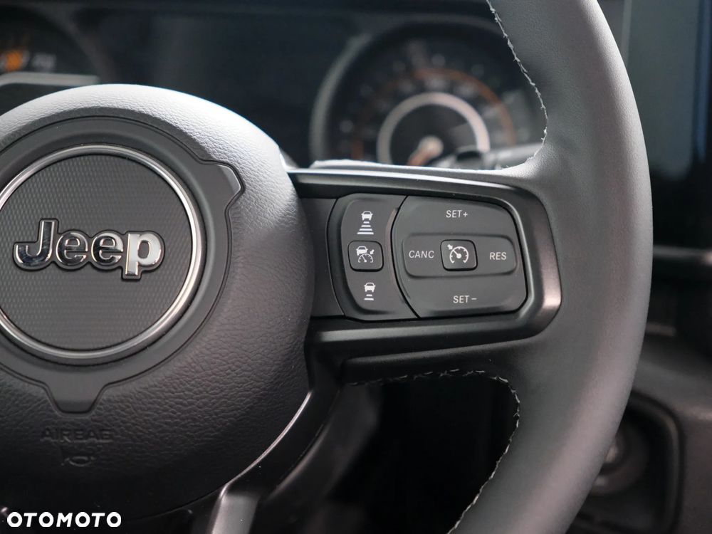 Jeep Wrangler - 22