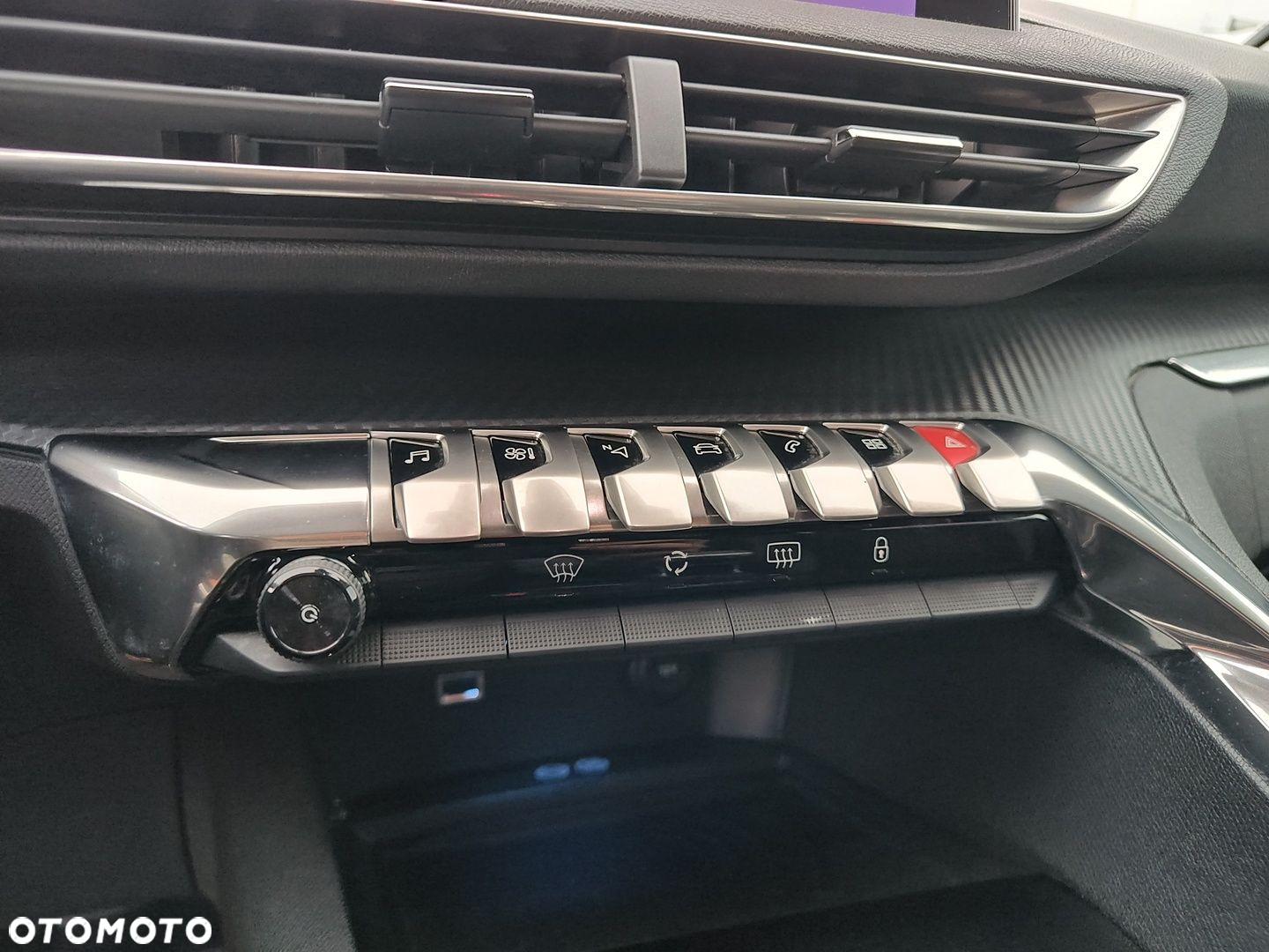 Peugeot 3008 1.2 PureTech Active - 11