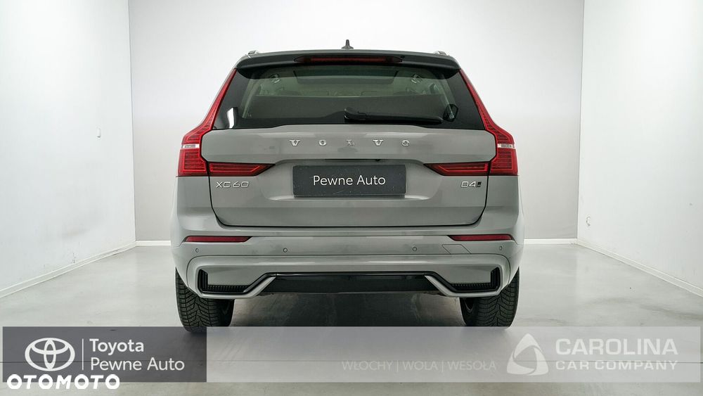 Volvo XC 60 B4 D AWD Plus Dark - 33
