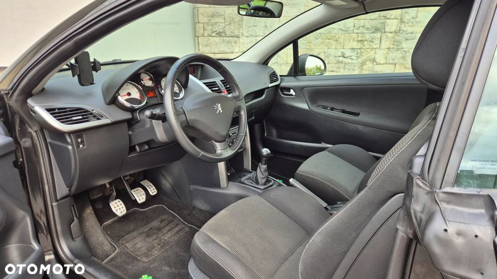 Peugeot 207 CC 1.6 Intense - 24