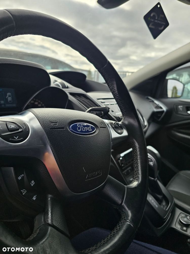 Ford Kuga 2.0 TDCi 4x4 Titanium - 19
