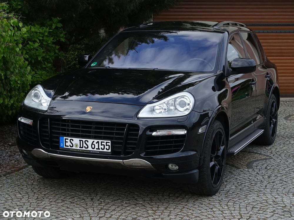 Porsche Cayenne Turbo S - 6