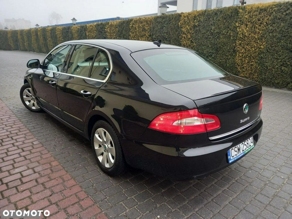 Skoda Superb 1.6 TDI Platinum - 9