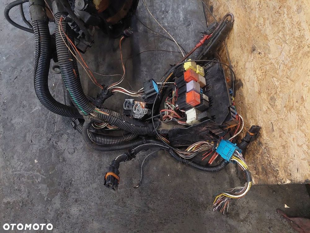 SILNIK DIESEL POMPA WTRYSKI TRAFIC II 1.9 DCI F9Q760 8200055072 7700111014 - 2