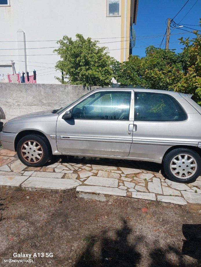 Citroen Saxo 2001 photo 2