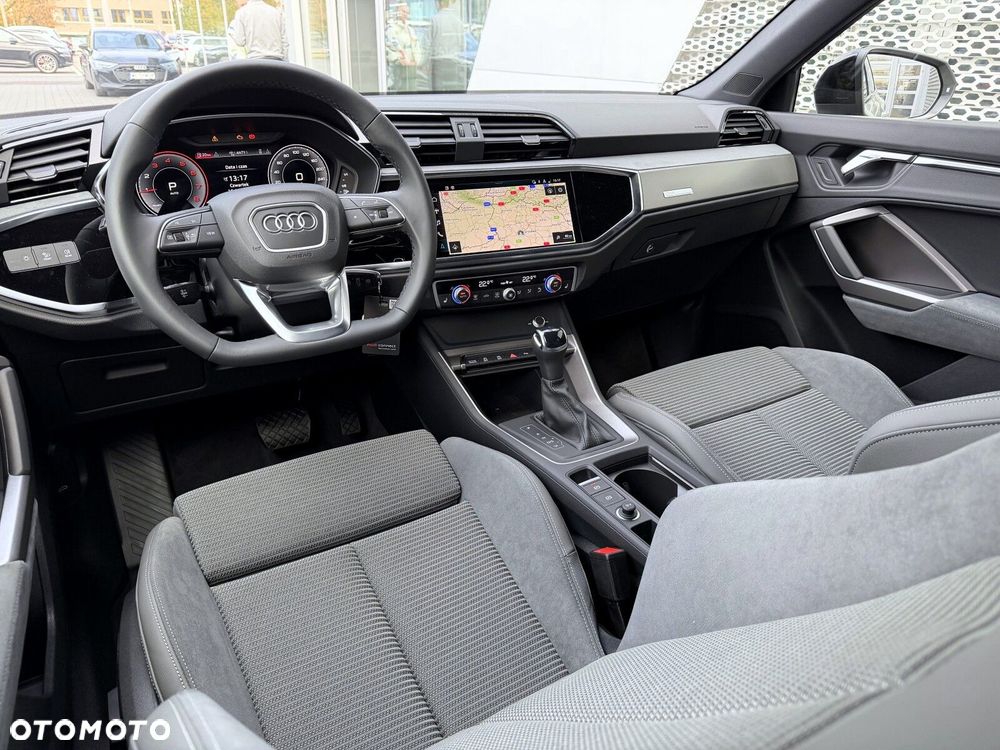 Audi Q3 35 TFSI S tronic - 17