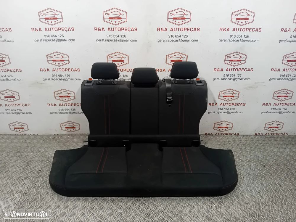 Conjunto de Bancos BMW Série 1 F20 LCI Sport em Tecido Costuras Vermelhas Original - 4
