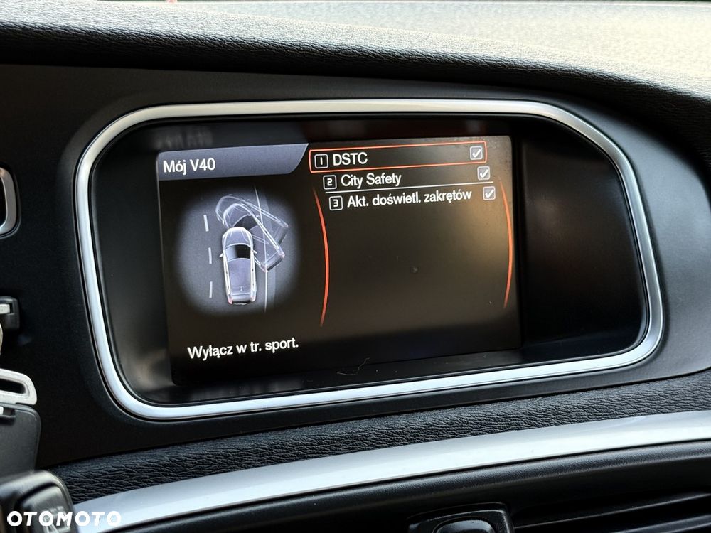 Volvo V40 T3 - 23