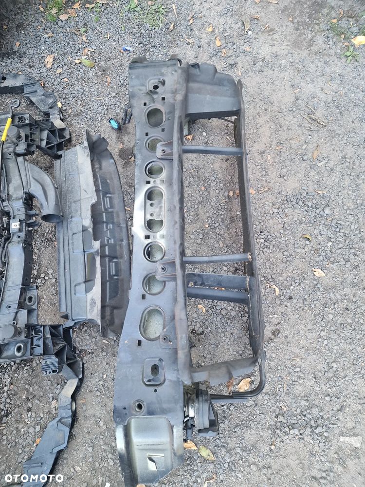 Kompletny  przód  ford  Focus  mk3  lift  w  kolorze  JF - 5