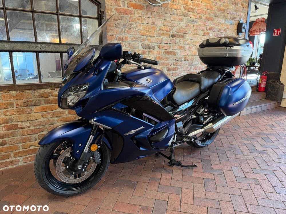 Yamaha FJR - 7