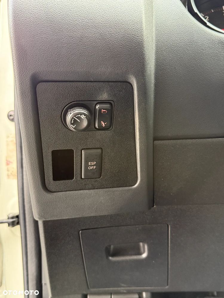 Nissan Qashqai 2.0 dCi 4x4 Tekna Premium - 33