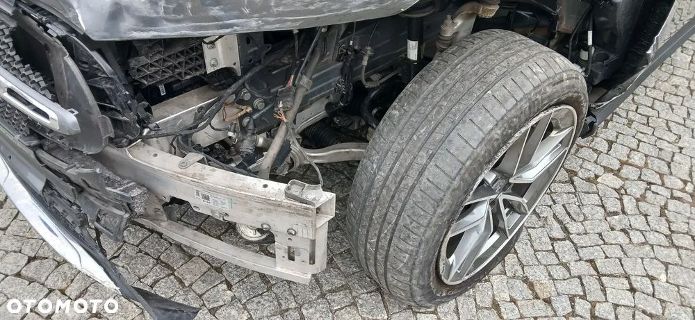 Mercedes-Benz GLC ver-200-mhev-4--matic-amg-line - 10