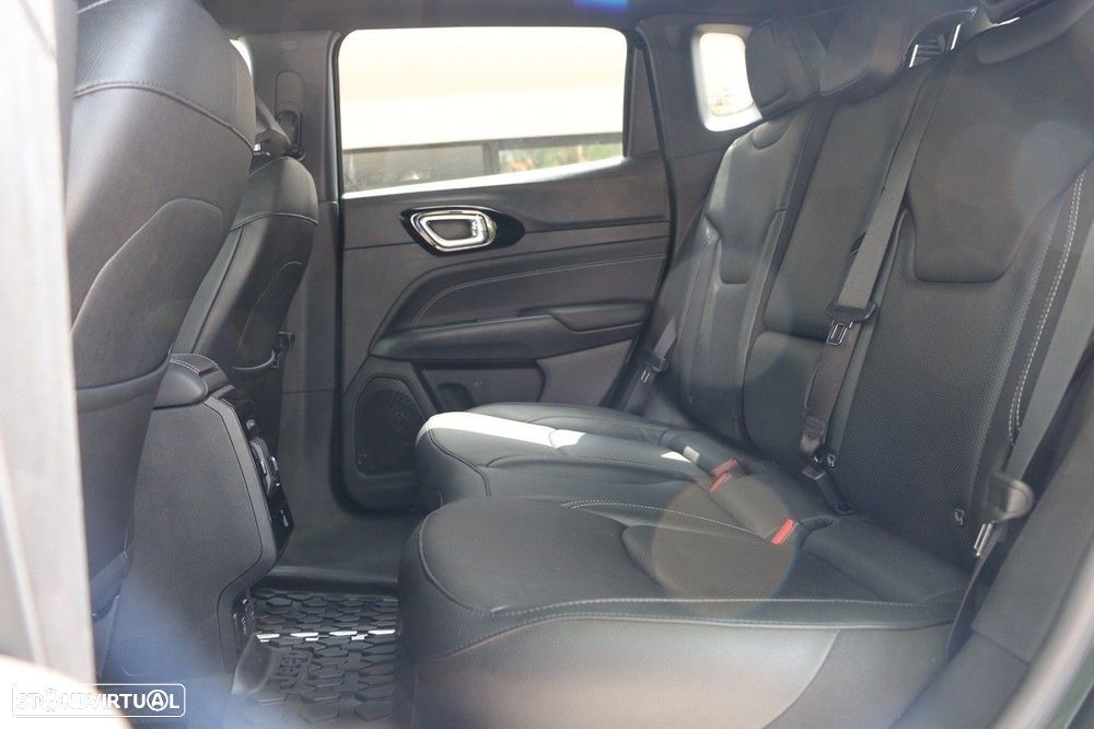 Jeep Compass 1.6 MultiJet 80º Aniversário - 22