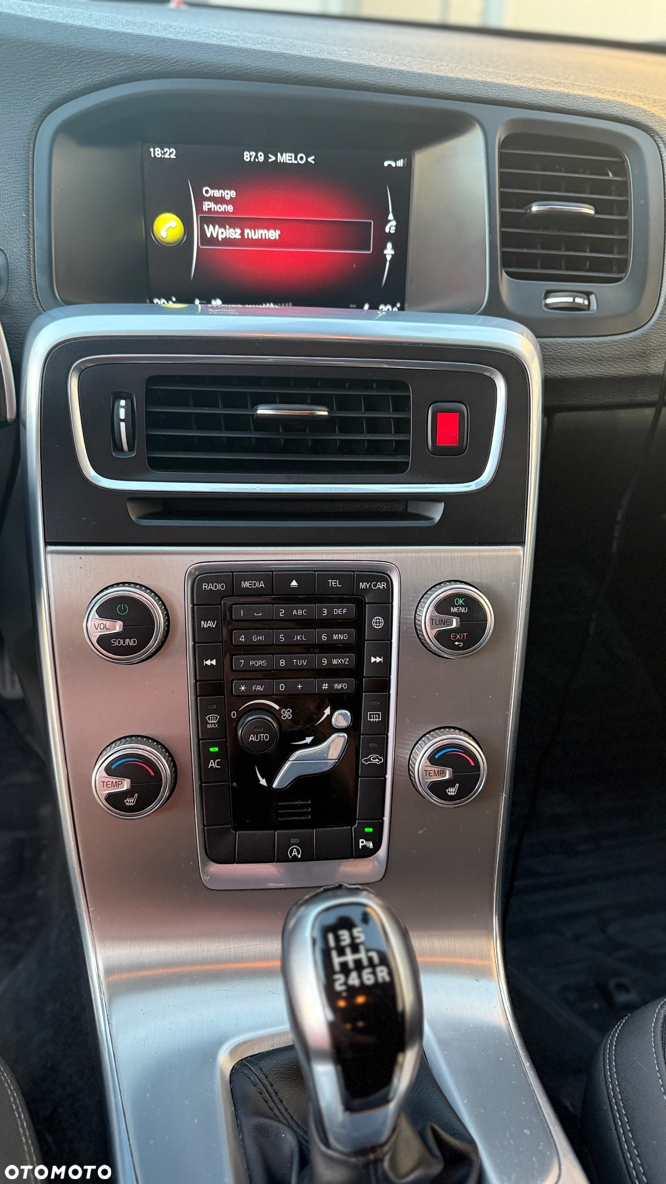 Volvo V60 D4 Drive-E Momentum - 8