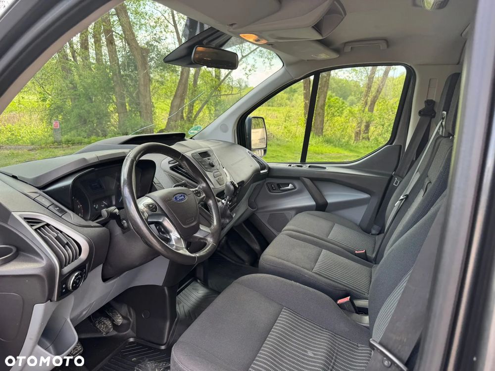 Ford Tourneo Custom 2.0 EcoBlue L2 Shuttle Bus Titanium - 20
