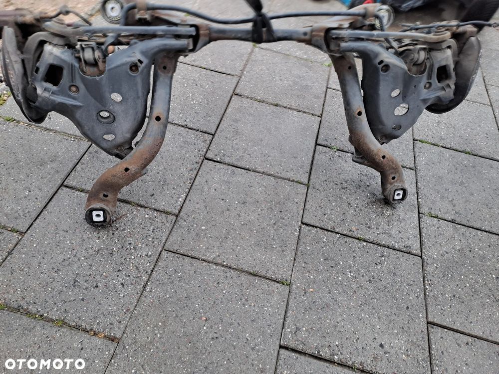 Audi A6 C6 Avant 2.0 TDi belka tylnego zawieszenia belka tylna kompletna - 1