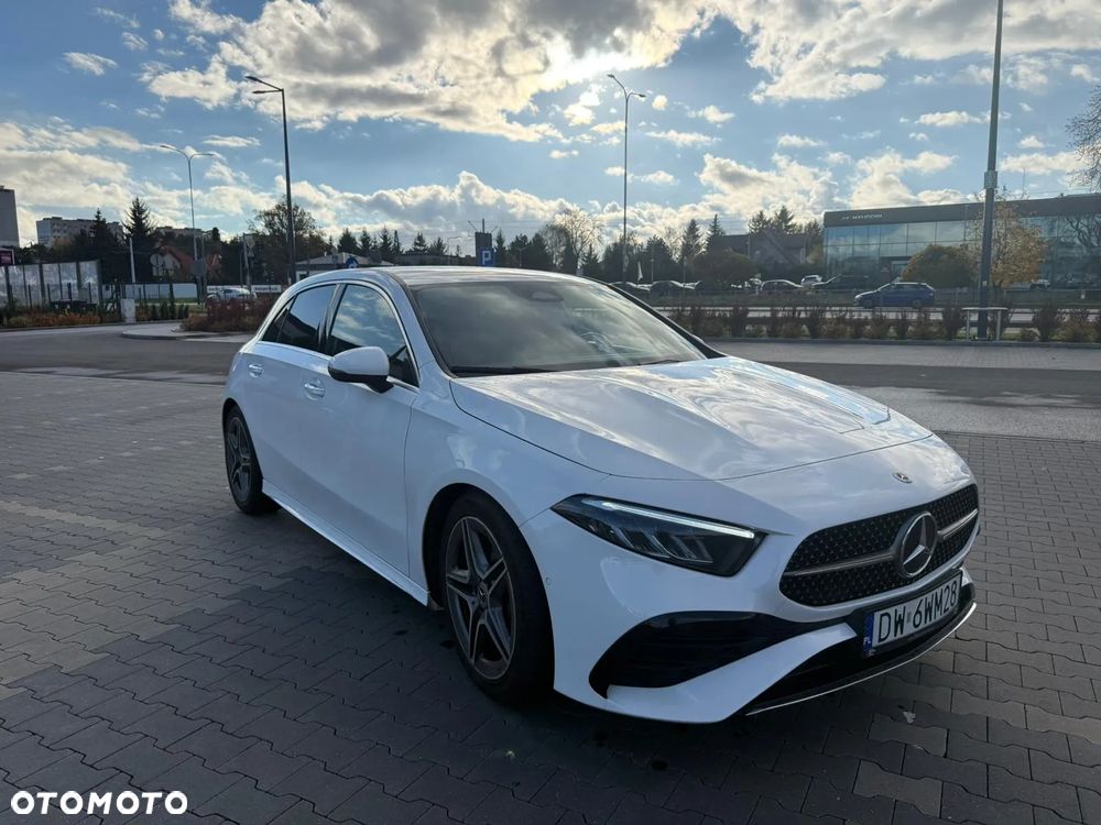 Mercedes-Benz Klasa A 220 4-Matic AMG Line 7G-DCT - 3