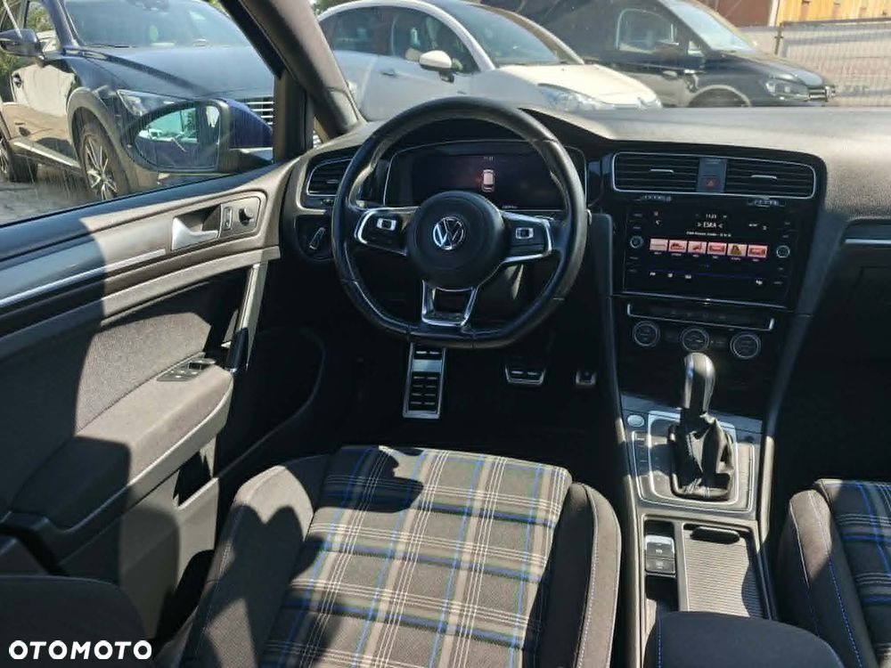 Volkswagen Golf 1.4 TSI Plug-In-Hybrid GTE - 26