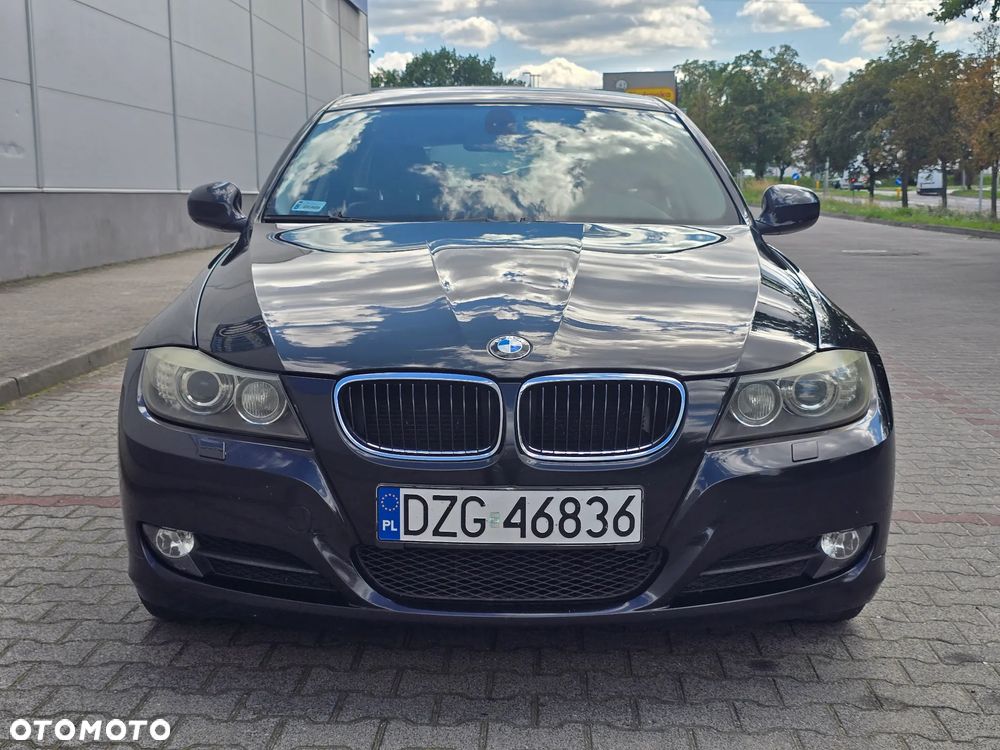 BMW Seria 3 320i - 33